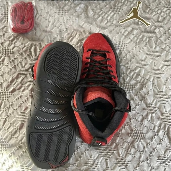 COPY - Jordan 12 retro ‘Reverse flu game’ - Picture 4 of 16